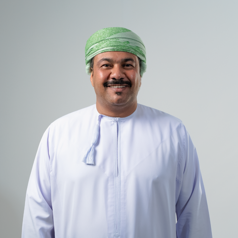  علي العيسائي